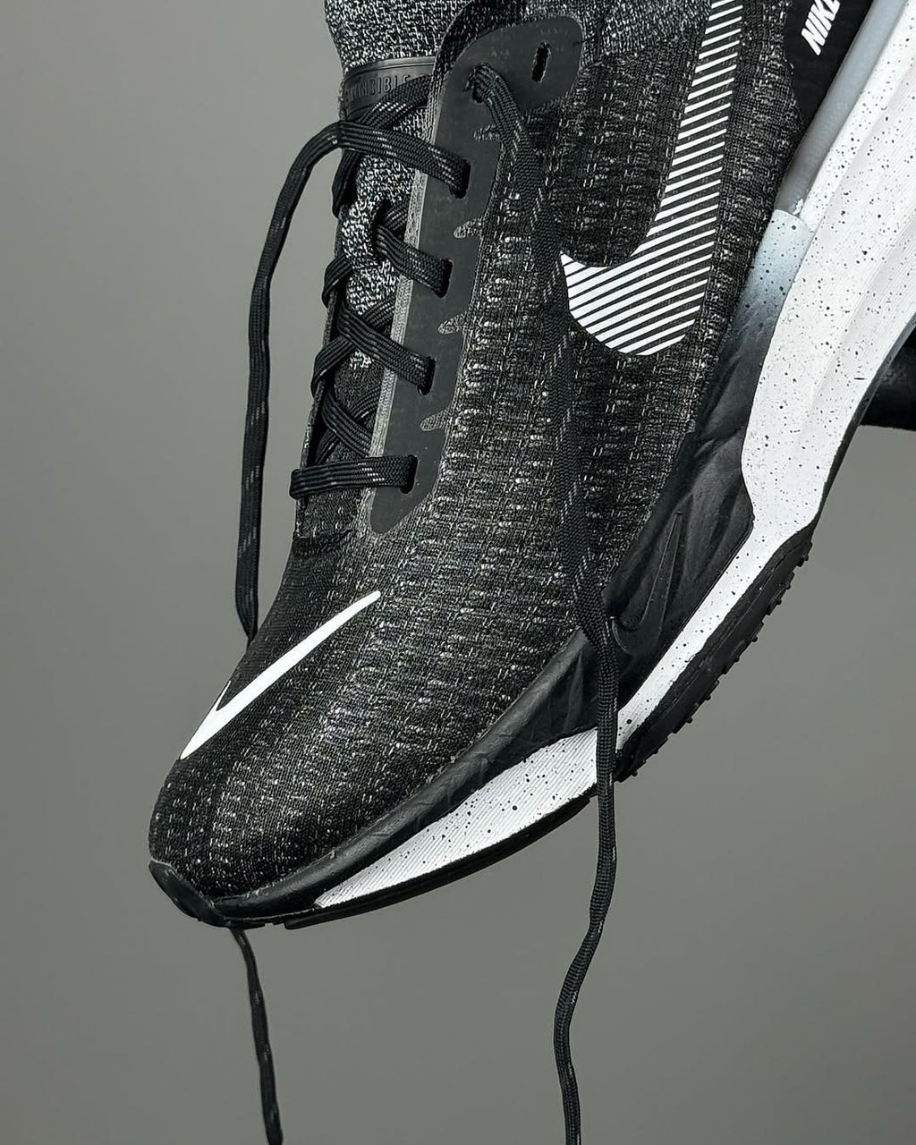 NIKE INVINCIBLE 3 "BLACK"